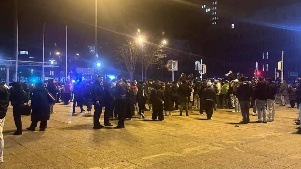 ألمانيا: آلاف يتظاهرون في مدينة بون تأييدا للأكراد في سوريا