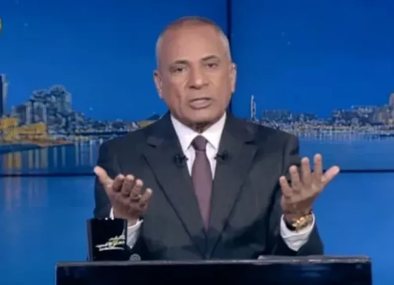 أحمد موسى مشيدا بتسليم مدبولي الوحدات السكنية بديل الإيواء بالمنيا: الرئيس السيسي عايز سكن يليق بأهله وناسه