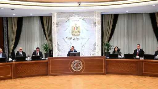 مدبولي يناقش إجراءات حماية الأطفال والنشء من المحتوي الضار على وسائل التواصل الاجتماعي