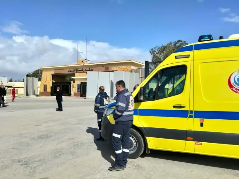 مستشفيات شمال سيناء ترفع حالة الطوارئ استعدادا لاستقبال المصابين الفلسطينيين