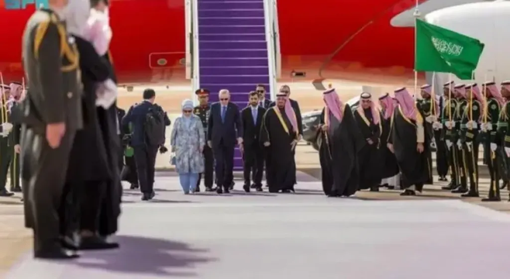 أردوغان يلتقي ولي العهد السعودي في الرياض