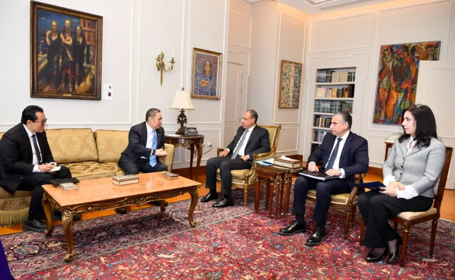 وزير الخارجية يستقبل نائب وزير خارجية إندونيسيا لبحث الشراكة الاستراتيجية