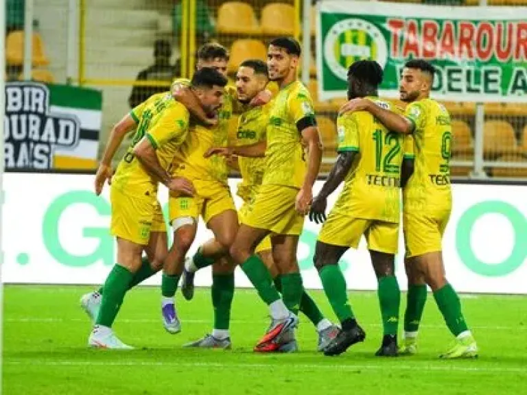 محيوس يقود هجوم شبيبة القبائل أمام الأهلي في دوري أبطال أفريقيا