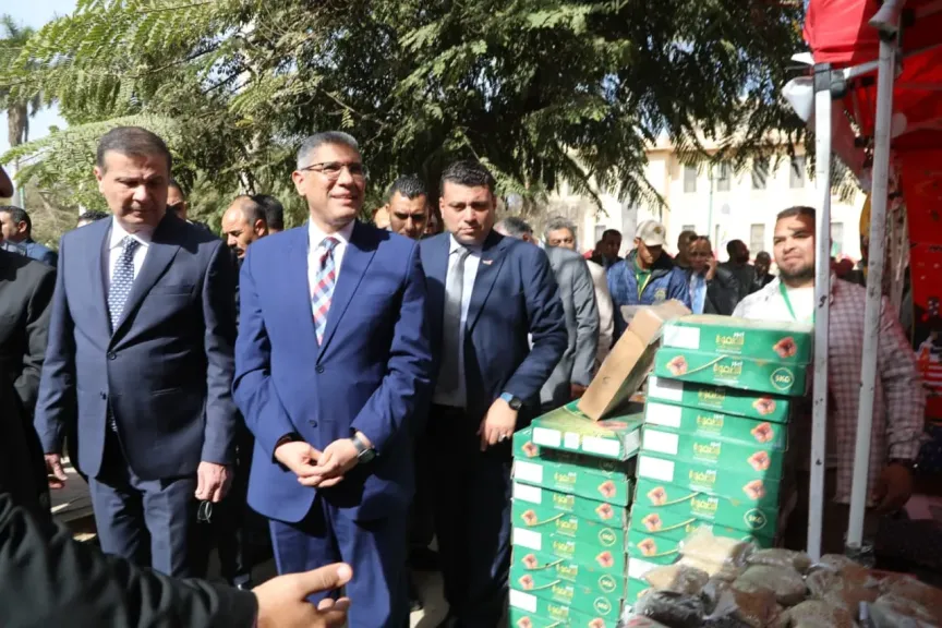 وزير الزراعة ومحافظو مطروح والقاهرة والجيزة يتفقدون مهرجان القاهرة الدولي للتمور