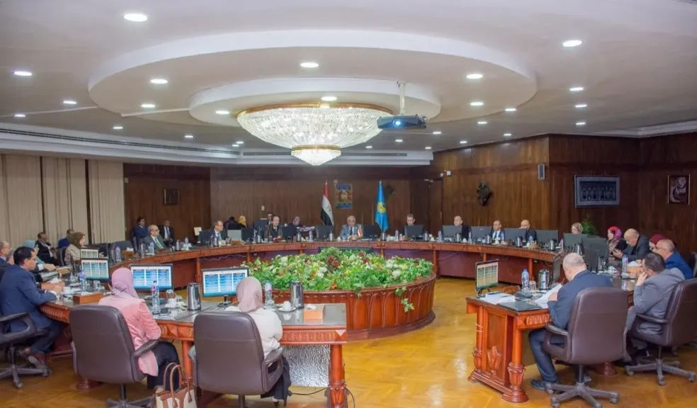 ‎ ترقية 16 أستاذا و12 أستاذا مساعدا بهيئة التدريس بجامعة طنطا