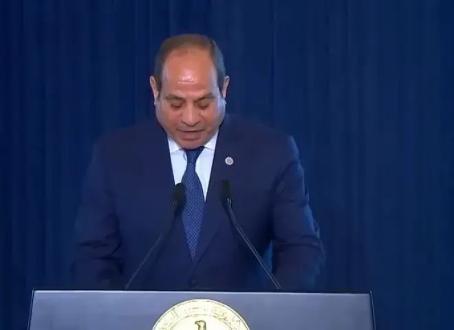 الرئيس السيسي: ماضون فى نشر قواتنا ضمن بعثة الاتحاد الإفريقى للدعم والاستقرار الصومال