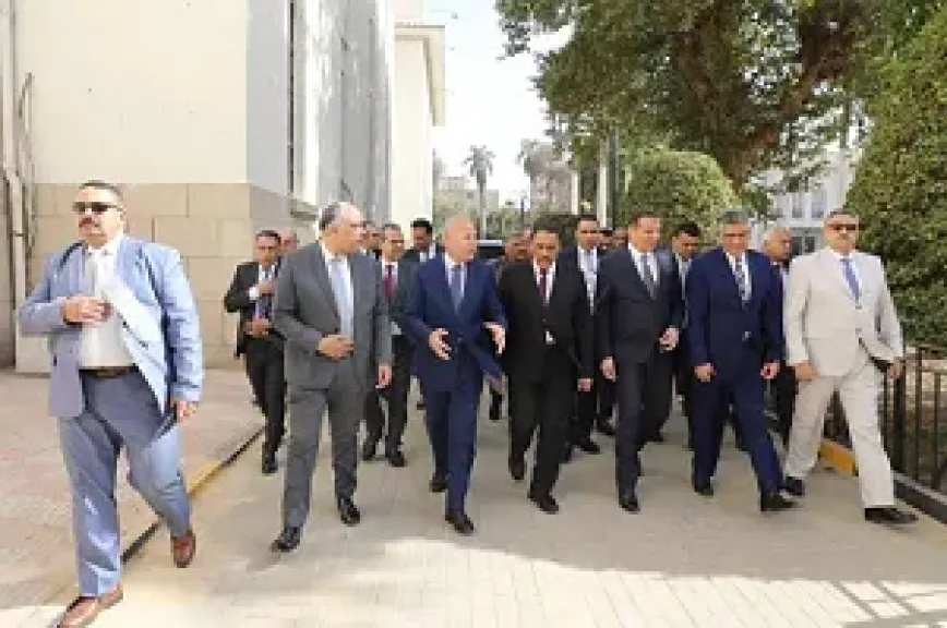 محافظ الغربية يتفقد مركز الرعاية الصحية بشارع سعيد ومركز الرعاية الأولية في سيجر