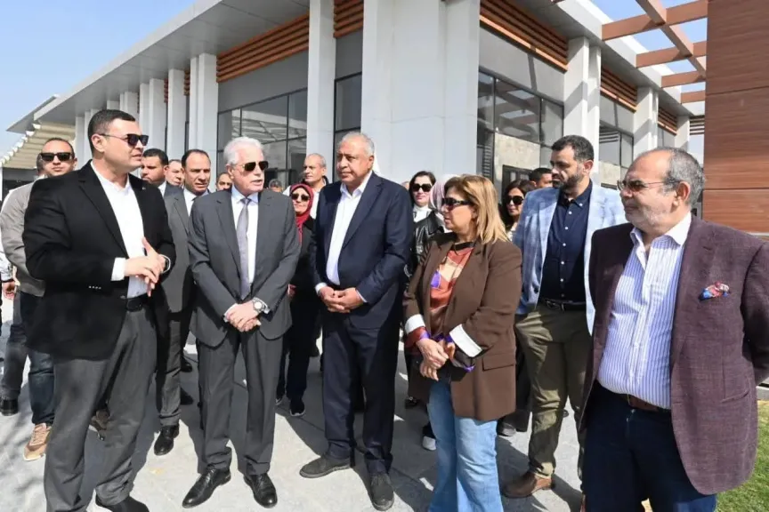 وزير الإسكان ومستشار رئيس الجمهورية يتابعان موقف مشروع ”حدائق تلال الفسطاط”