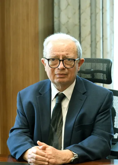 الدكتور حسين عيسى يؤدي اليمين الدستورية نائباً لرئيس مجلس الوزراء للشئون الاقتصادية