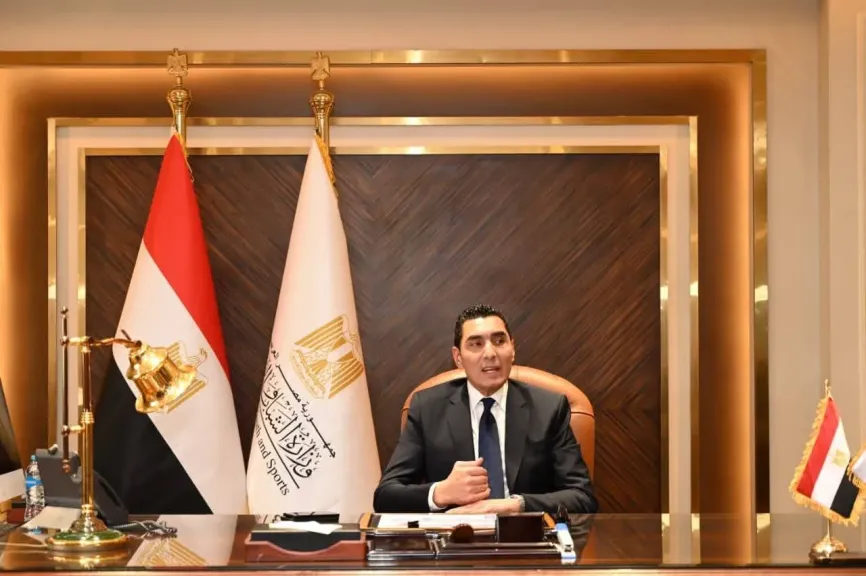 جوهر نبيل يصل مقر الوزارة لمباشرة مهام عمله وزيرًا للشباب والرياضة