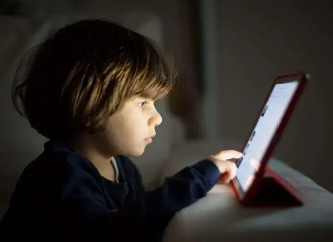 فيديو.. الطفولة والأمومة: نحتاج تشريعات مواكبة لمخاطر الذكاء الاصطناعي