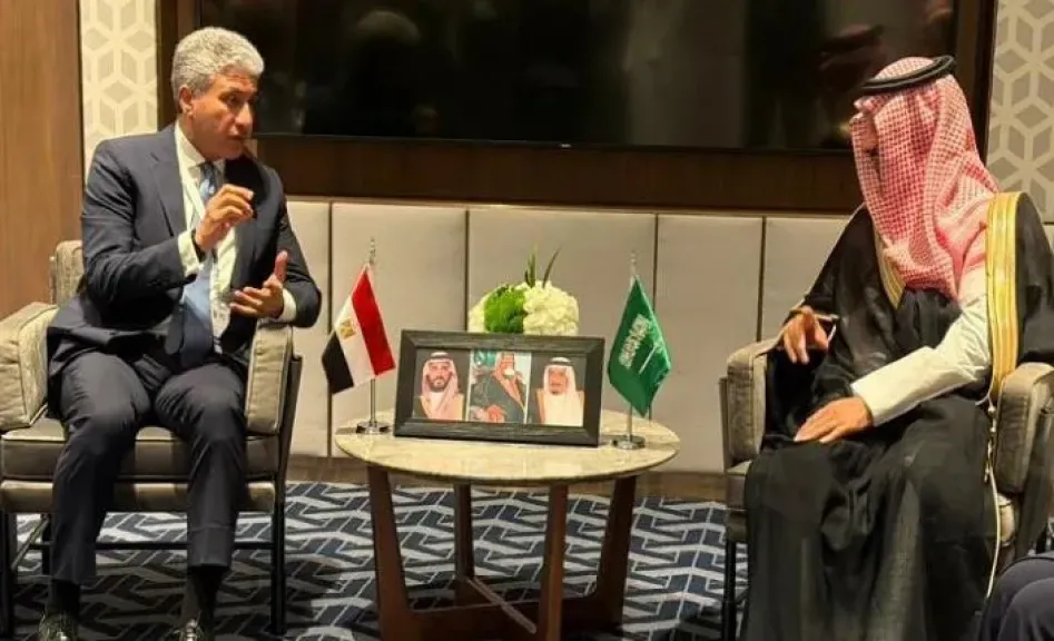 وزير السياحة يبحث مع نظيره السعودي سُبل تعزيز التعاون السياحي بين البلدين