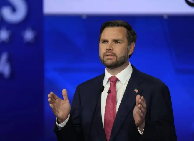 نائب الرئيس الأمريكي: إذا أراد الشعب الإيراني إسقاط النظام فهذا شأنه