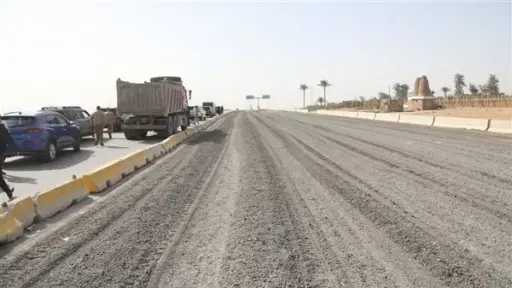 النقل: فتح الحركة المرورية بقطاعات محددة من الطريق الدائري الإقليمي بدءا من غدا الخميس