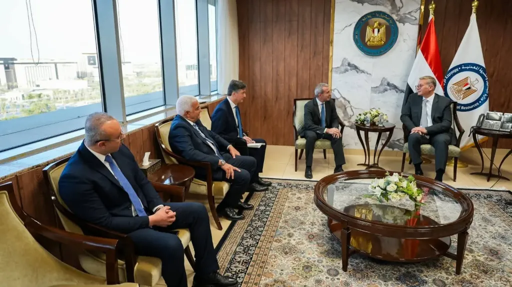 وزير البترول يتابع مع مسئولي ”إيني” الإيطالية خطط زيادة الإنتاج وربط الحقول القبرصية