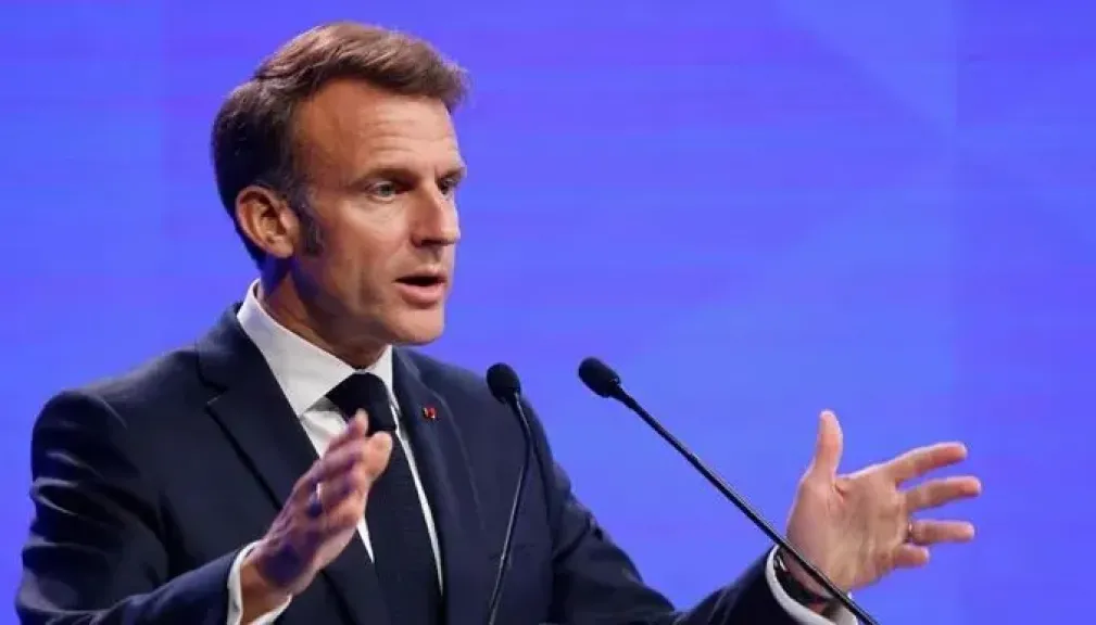 ماكرون يطالب بكشف ملابسات تورط دبلوماسي فرنسي مع إبستين
