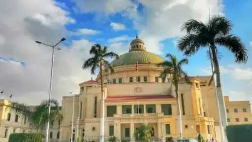 جامعة القاهرة تطلق منصة ”أثر” لتوثيق المشاركة المجتمعية وإلزام 40 ساعة تطوعية للطلاب