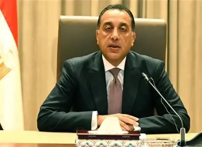 رئيس الحكومة يعلن اليوم عن حزمة الحماية الاجتماعية للموظفين والمعاشات
