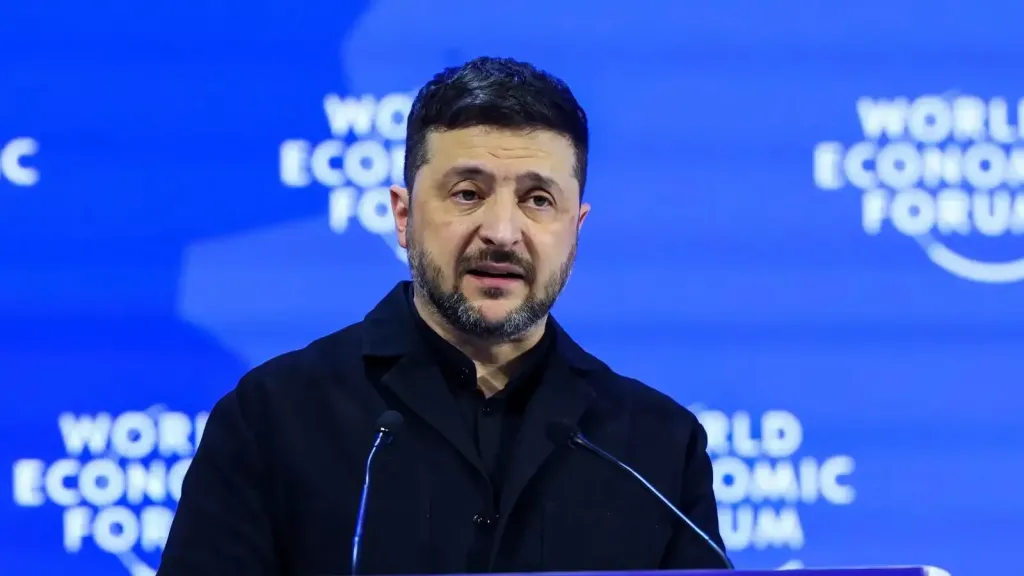 زيلينسكي: روسيا أطلقت 1300 طائرة مسيرة وأكثر من 1200 قنبلة جوية على أوكرانيا خلال الأسبوع الماضي