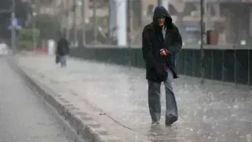 الطقس غدًا.. انخفاض الحرارة 6 درجات ونشاط رياح وأتربة والصغرى بالقاهرة 13