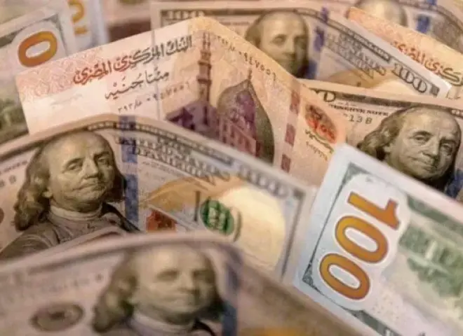 الدولار يعاود الارتفاع في البنوك ويقفز 23 قرشا أمام الجنيه