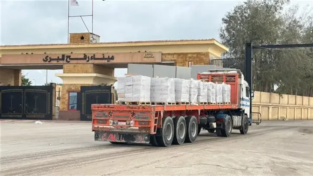 قافلة «زاد العزة» الـ141 تتجه إلى قطاع غزة عبر معبر رفح