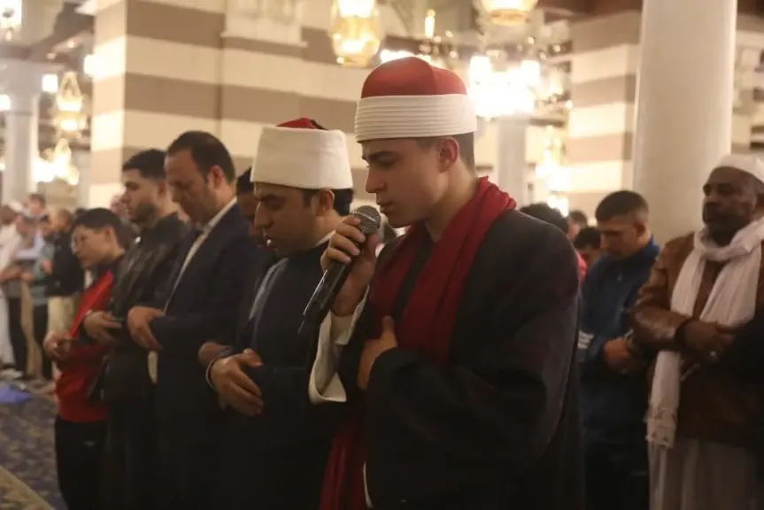 نجوم «دولة التلاوة» يحيون أولى ليالي رمضان بالمساجد الكبرى في أجواء إيمانية مهيبة