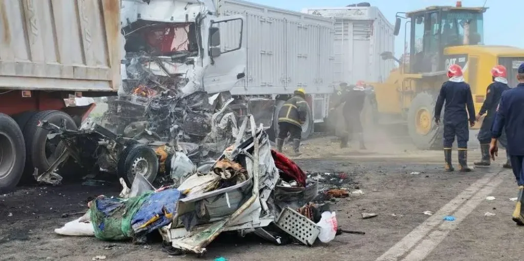 حادث تصادم بورسعيد.. مدبولي يوجه بتقديم الرعاية للمصابين وسرعة صرف المساعدات لأسر الضحايا