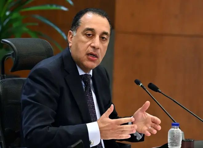 مدبولي يتفقد وحدات استراتيجية ويسلم عقود ”سكن لكل المصريين” لمحدودي ومتوسطي الدخل اليوم