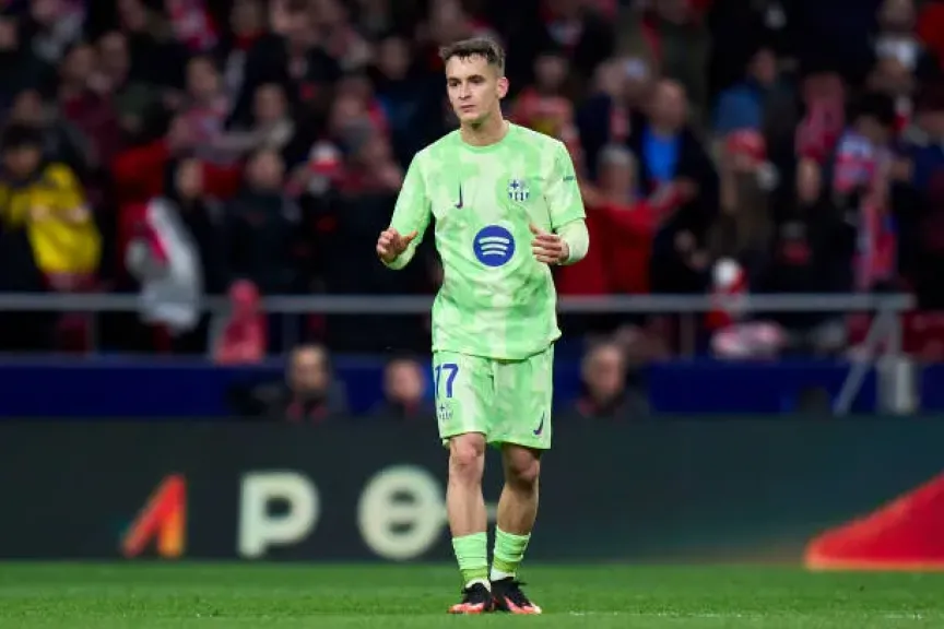 عرض سعودي ضخم لإغراء كاسادو بمغادرة برشلونة