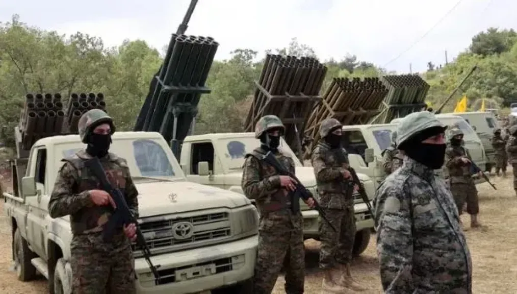 رئيس الحكومة اللبنانية : سلاح ”حزب الله” خارج القانون ويجب تسليمه للدولة اللبنانية