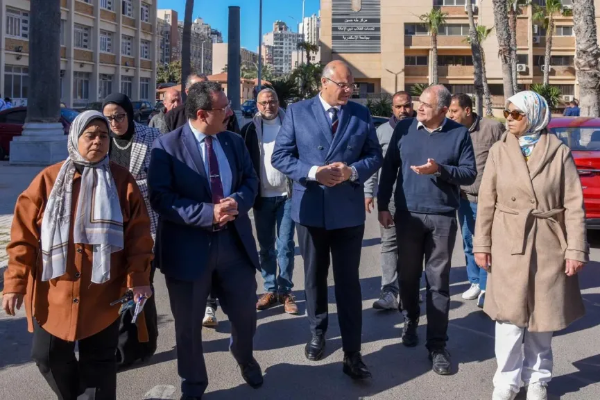 محافظ الإسكندرية يبحث مع رئيس الجامعة توفير أماكن لمرافقي مرضى مستشفى الشاطبي