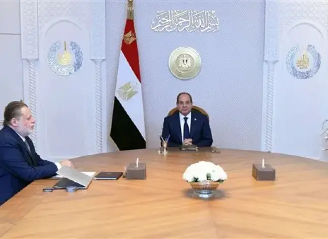 لجذب التدفقات الاستثمارية.. السيسي يوجه بإتاحة المجال أمام القطاع الخاص لدفع النمو الاقتصادي