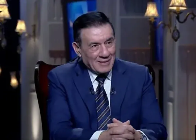 مدحت شلبي: السوشيال ميديا آفة العصر.. واللجان تفرض رأيا وهميا وتصنع نجاحا مزيفا