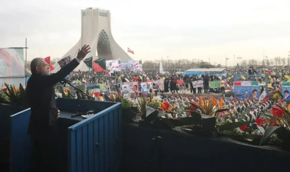 الرئيس الإيراني: طهران لن تستسلم للضغوط والصعوبات