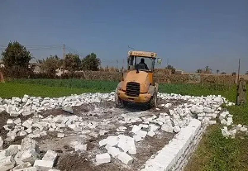 الوحدات المحلية في بني سويف تكثف حملات النظافة وتواجه التعديات بالمراكز والمدن