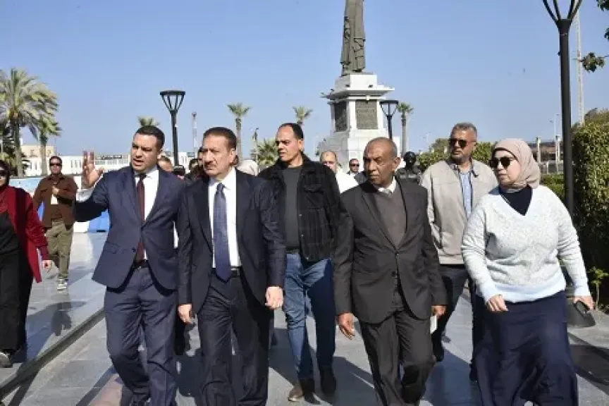 محافظ بورسعيد يوجه بتطوير منطقة ساحة مصر السياحية