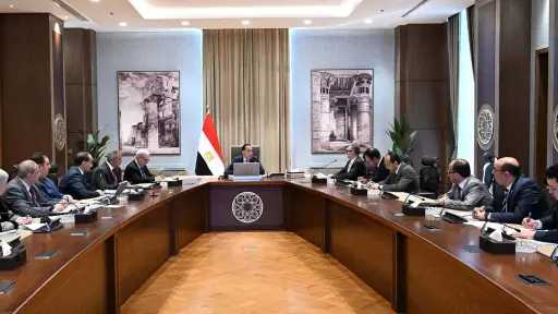 رئيس الوزراء يستعرض رؤية وزارة التخطيط وخطة عملها خلال الأعوام الثلاثة المقبلة