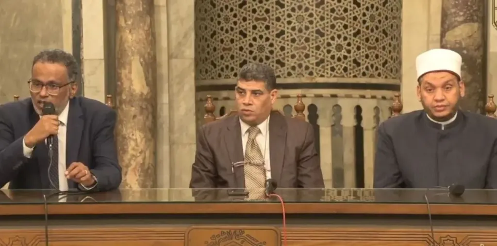 ملتقى الجامع الأزهر: عقوق الوالدين ذنب تعجل عقوبته.. وبرهما سبب البركة في الدنيا قبل الآخرة