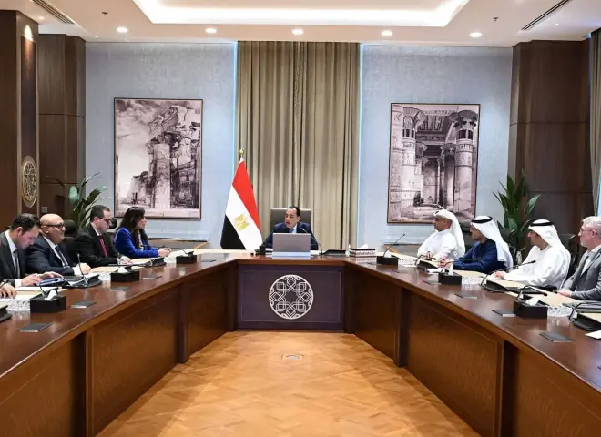 رئيس الوزراء يتابع مُستجدات تنفيذ مشروع ”رأس الحكمة” بالساحل الشمالي