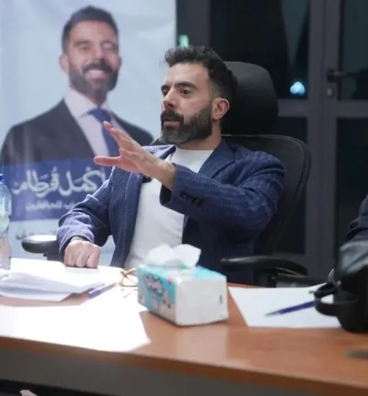 بيان عاجل من النائب إسلام قرطام حول تنفيذ الاستفادة من العشرين الأوائل على مستوى الجامعات