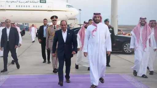 الرئيس السيسي يصل إلى السعودية في زيارة أخوية.. ومحمد بن سلمان في مقدمة مستقبليه