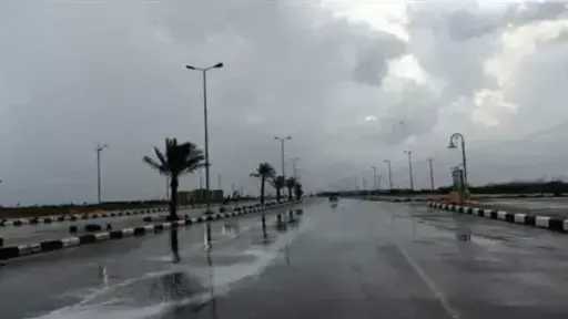 تعطيل الدراسة .. الأرصاد تحذر: موجة طقس سيء تضرب البلاد غدًا الثلاثاء وتحذر من سيول ورياح قوية