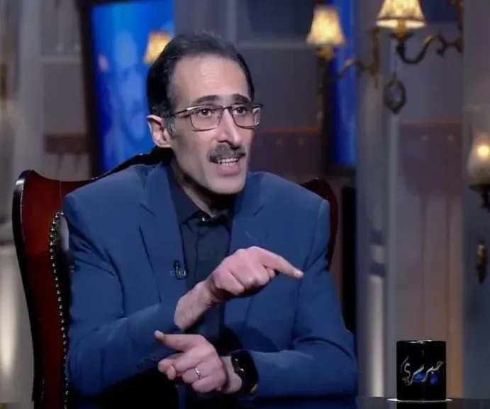 مجدي الجلاد يحسم حقيقة ارتباطه بلميس الحديدي: شائعة لا أساس لها وزوجتي صديقتها