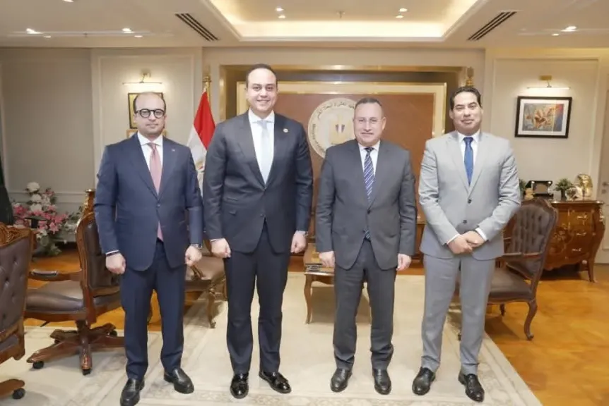 وزير التعليم العالي يستقبل رئيس هيئة الرعاية الصحية لبحث تعزيز التعاون