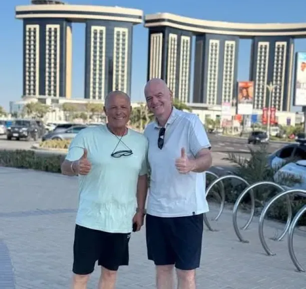 أبو ريدة يهنئ إنفانتينو بمرور 10 سنوات على رئاسته لفيفا