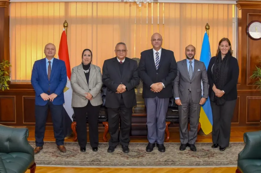 محافظ الإسكندرية يستقبل مدير مكتبة الإسكندرية لتهنئته بتوليه منصبه محافظا للإسكندرية