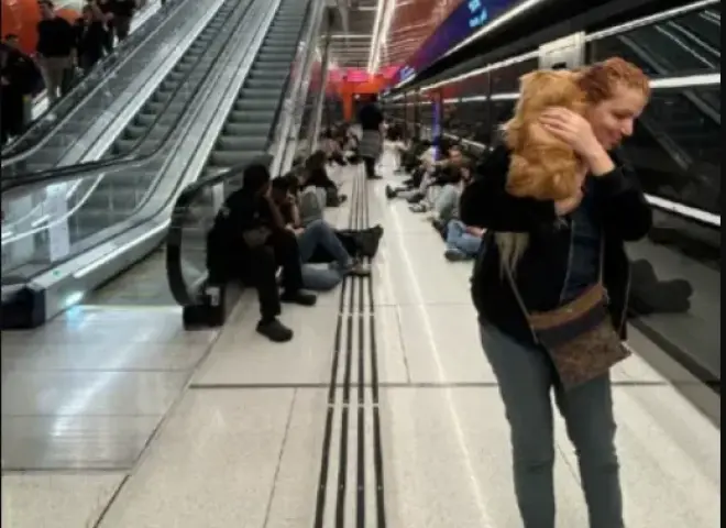 تل أبيب تحت الأرض: المدنيون يفرون من صواريخ إيران