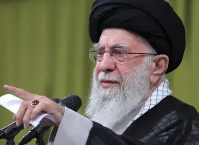 الرئاسة الإيرانية تتوعد: سنجعل مرتكبي عملية اغتيال ”خامنئي” يندمون