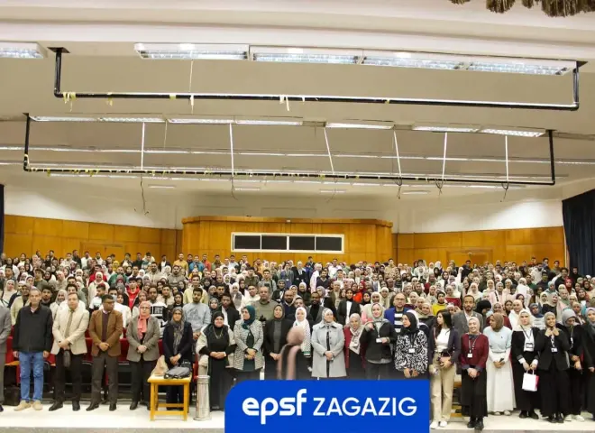 خطوة على الطريق: مؤتمر سنوي يقود طلاب الصيدلة نحو مستقبل مهني أكثر إشراقًا